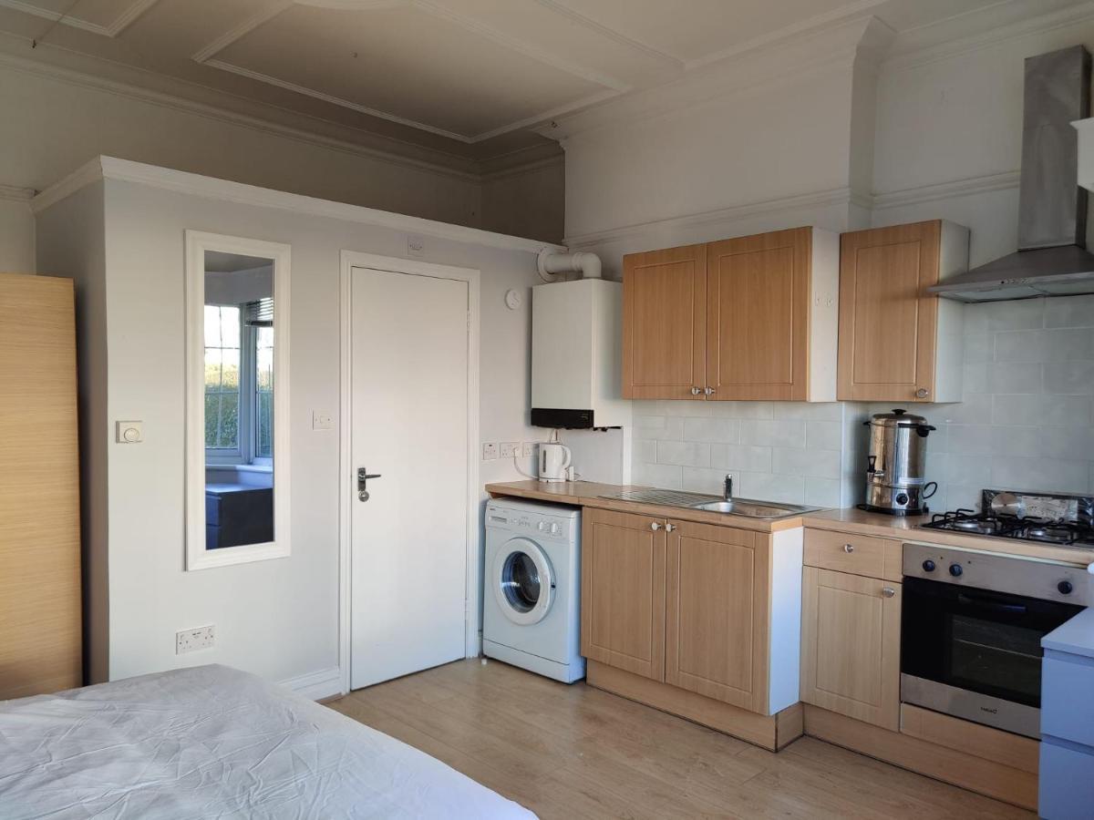 Studio On Golders Green Road Διαμέρισμα Λονδίνο Εξωτερικό φωτογραφία
